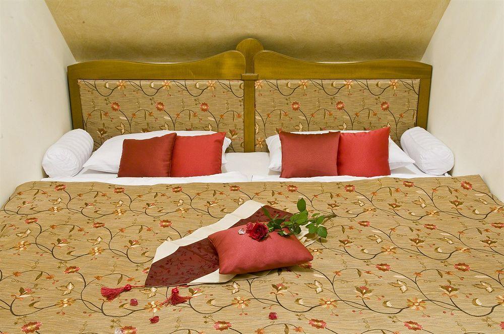 Amira Boutique Hotel Heviz Wellness & Spa Екстериор снимка