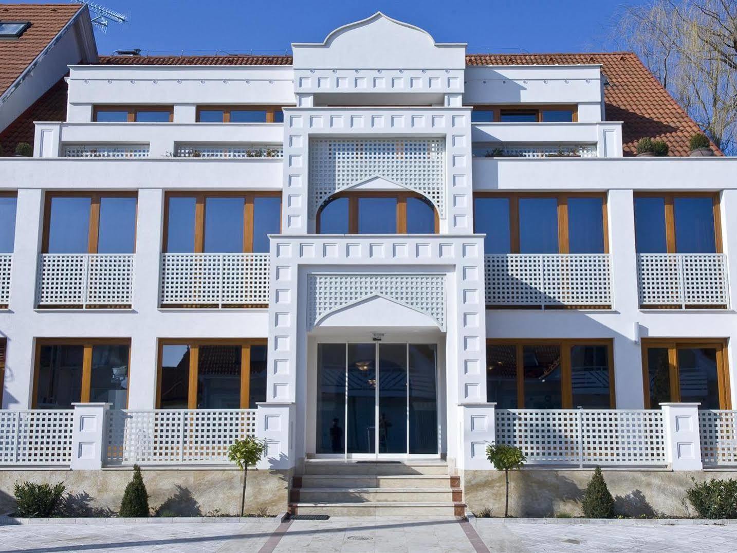 Amira Boutique Hotel Heviz Wellness & Spa Екстериор снимка