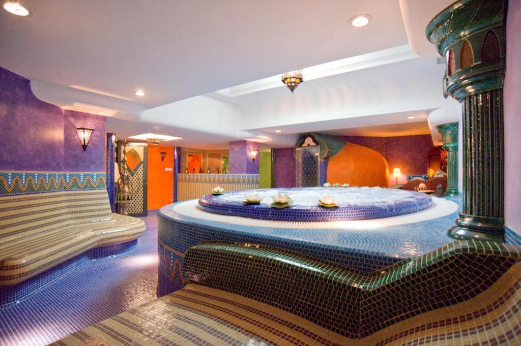 Amira Boutique Hotel Heviz Wellness & Spa Екстериор снимка